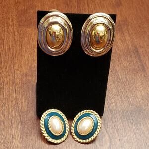 VINTAGE Fashion oval medallion‎ stud earrings set of 2